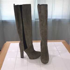 Guess high heeled boot